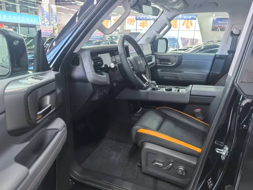 2025 Beijing BJ40 REEV REEV 188HP REEV 40.3KWH,autocango,china used car exporter,china ev exporter,chinese used car exporter,chinese used ev exporter