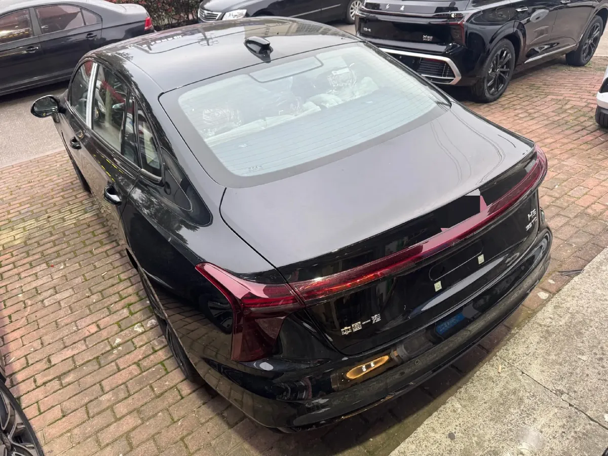 2025 HongQi H5 1.5T 169HP L4 7DCT,autocango,china used car exporter,china ev exporter,chinese used car exporter,chinese used ev exporter