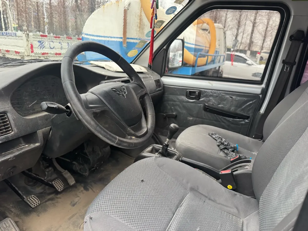 2019 WuLing RongGuang Mini Truck 1.5L 107HP L4 5MT,autocango,china used car exporter,china ev exporter,chinese used car exporter,chinese used ev exporter