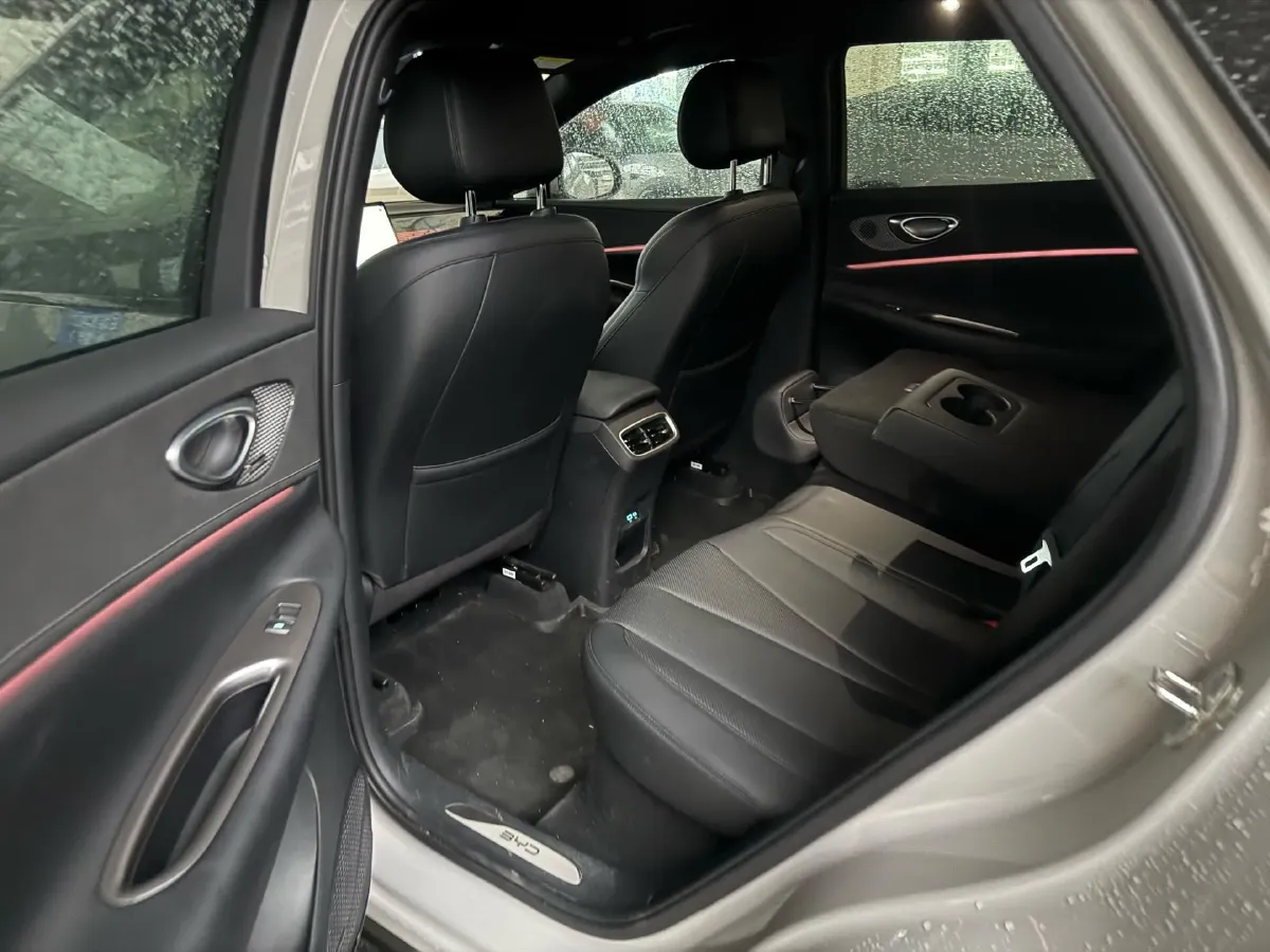 2025 LanDian E5 PLUS 1.5L 95HP L4 E-CVT PHEV,autocango,china used car exporter,china ev exporter,chinese used car exporter,chinese used ev exporter