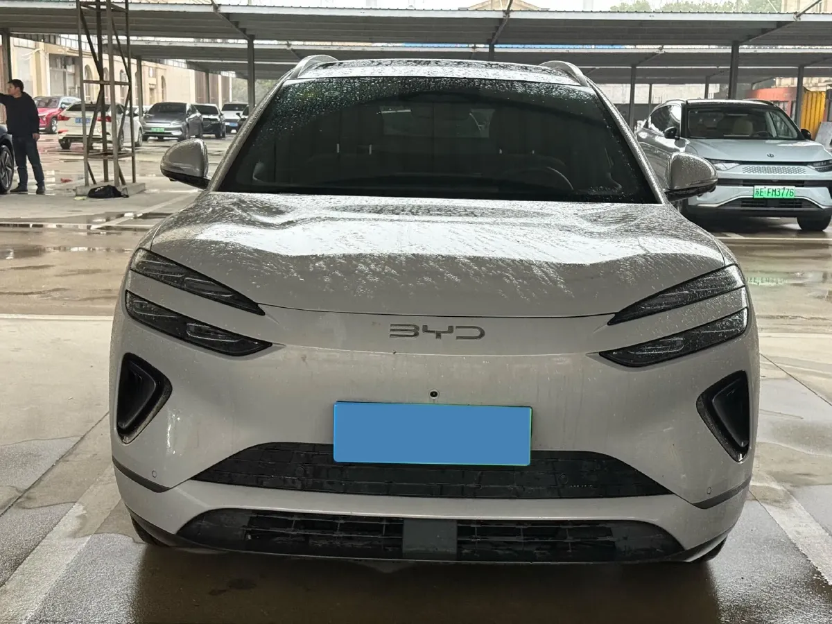 2025 LanDian E5 PLUS 1.5L 95HP L4 E-CVT PHEV,autocango,china used car exporter,china ev exporter,chinese used car exporter,chinese used ev exporter