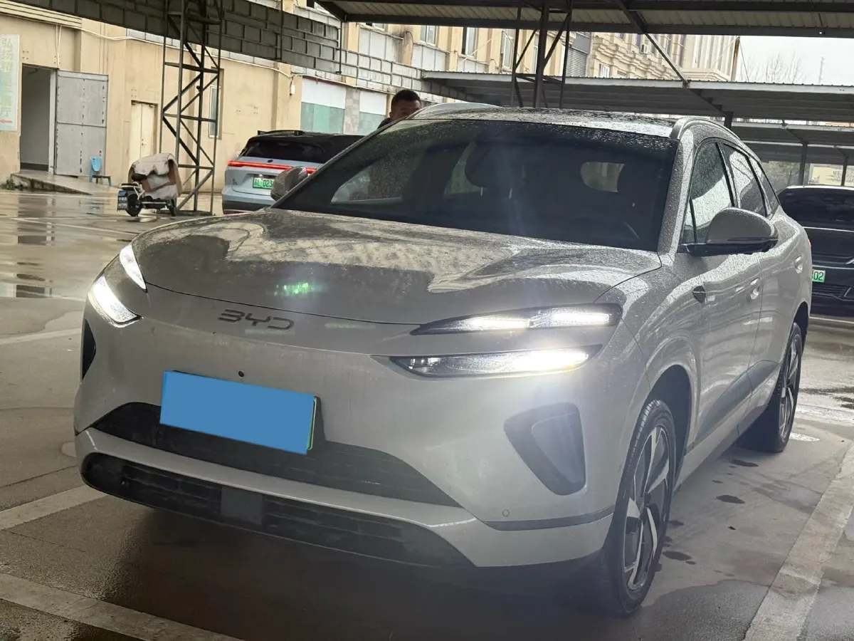 2025 LanDian E5 PLUS 1.5L 95HP L4 E-CVT PHEV,autocango,china used car exporter,china ev exporter,chinese used car exporter,chinese used ev exporter