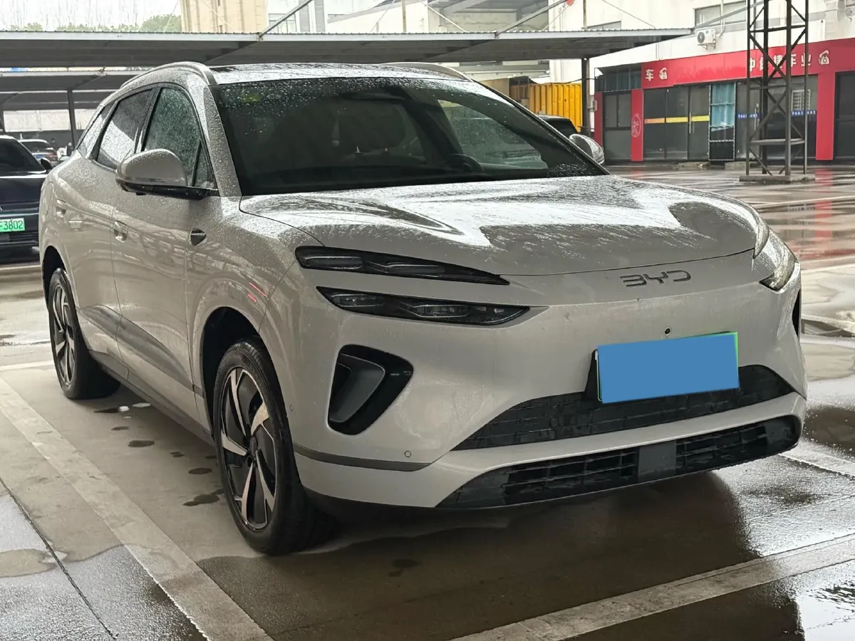 2025 LanDian E5 PLUS 1.5L 95HP L4 E-CVT PHEV,autocango,china used car exporter,china ev exporter,chinese used car exporter,chinese used ev exporter