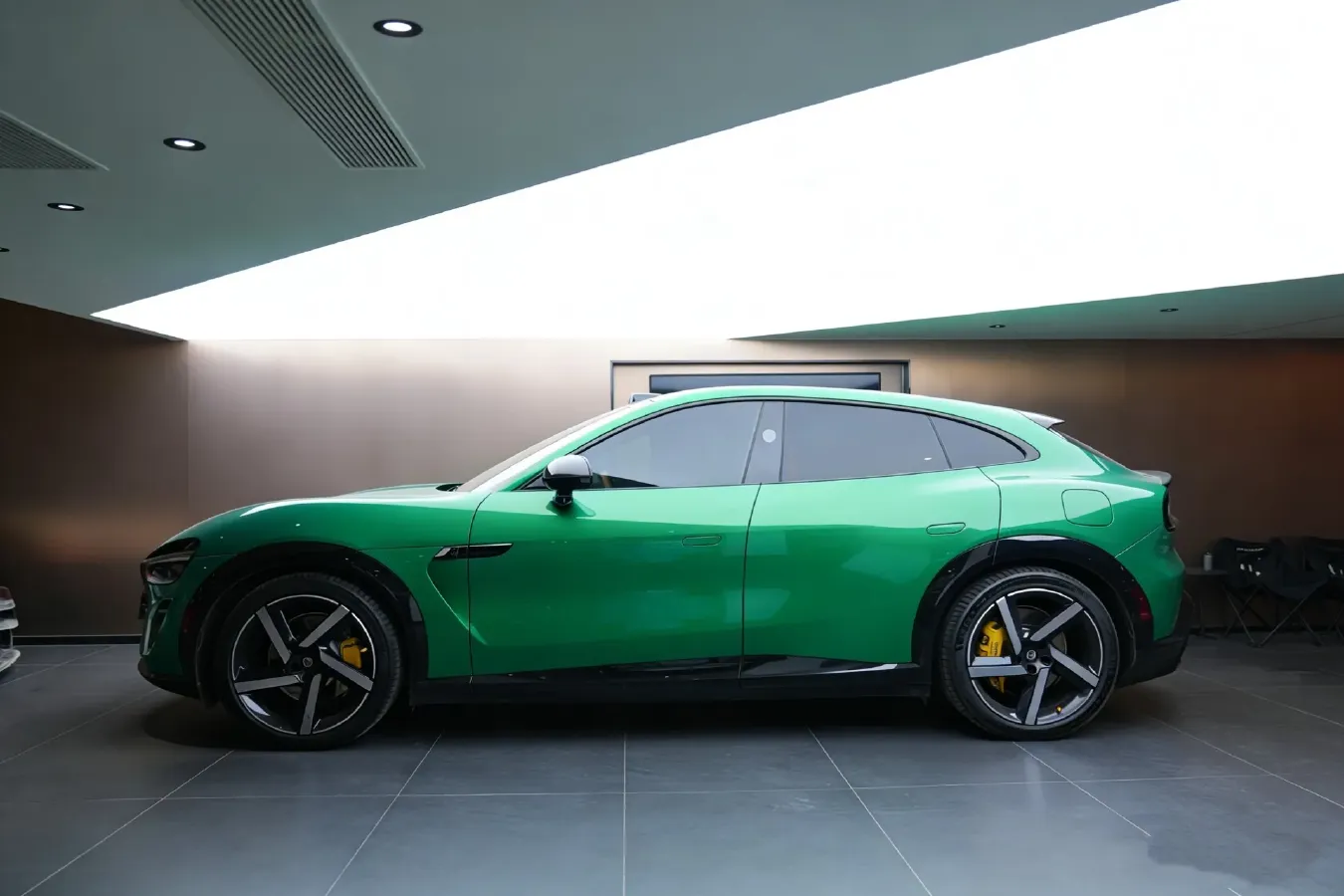 2025 MI YU7 BEV 101.7KWH,autocango,china used car exporter,china ev exporter,chinese used car exporter,chinese used ev exporter