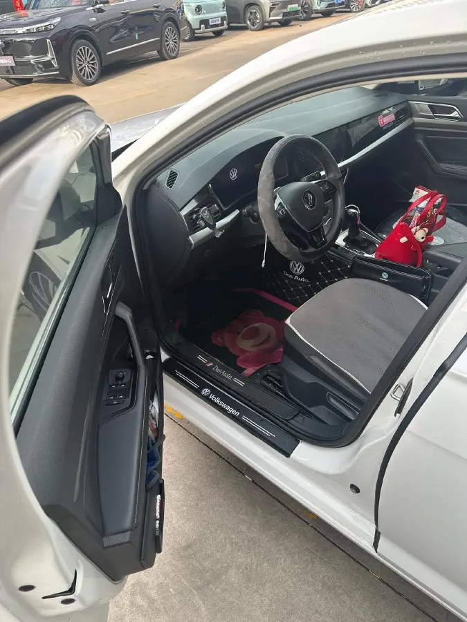 2022 Volkswagen Sagitar 1.2T 116HP L4 7DCT,autocango,china used car exporter,china ev exporter,chinese used car exporter,chinese used ev exporter