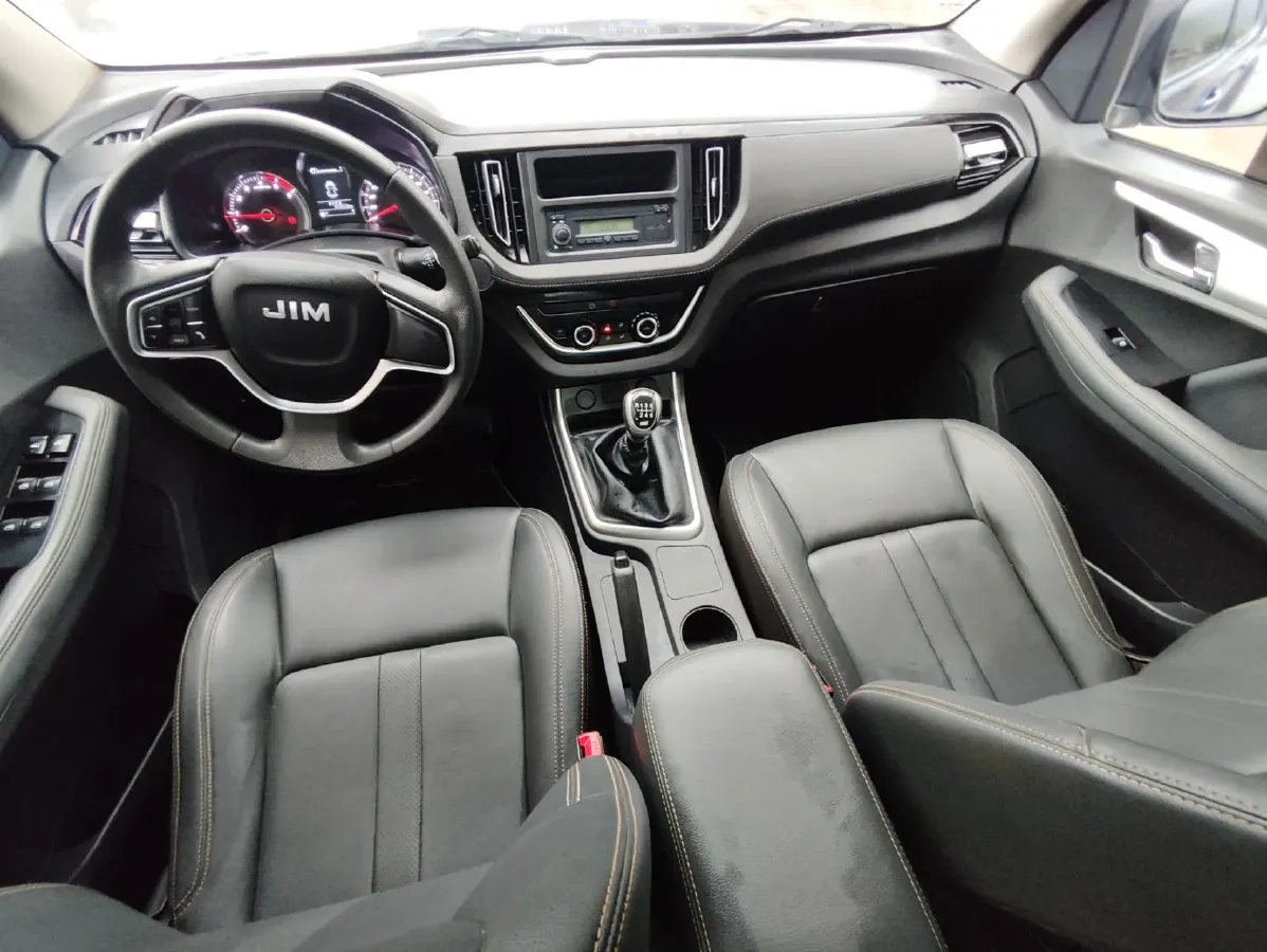 2023 Isuzu RE-MAX Jim 2.5T 143HP L4 6MT,autocango,china used car exporter,china ev exporter,chinese used car exporter,chinese used ev exporter