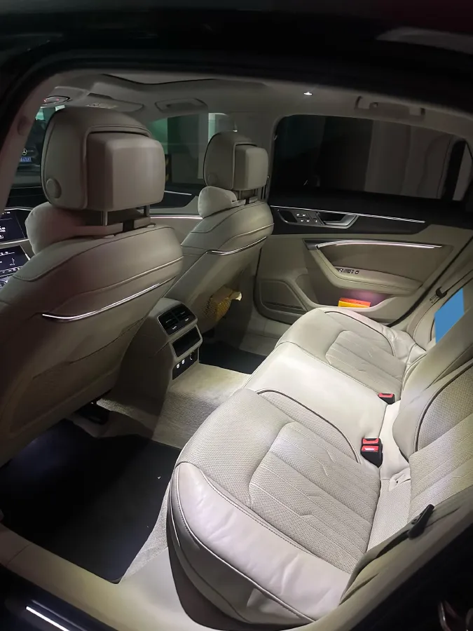 2020 Audi A6L 3.0T 340HP V6 7DCT,autocango,china used car exporter,china ev exporter,chinese used car exporter,chinese used ev exporter