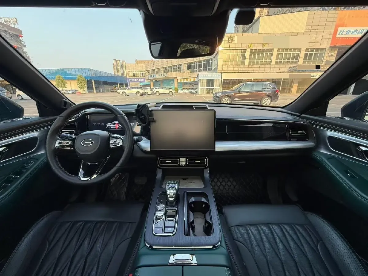 2022 GAC Trumpchi GS8 2.0T 190HP L4 E-CVT Hybrid,autocango,china used car exporter,china ev exporter,chinese used car exporter,chinese used ev exporter