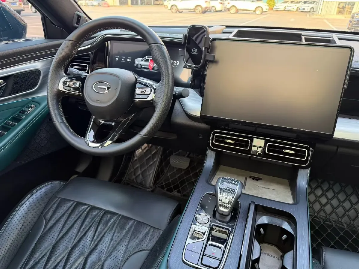 2022 GAC Trumpchi GS8 2.0T 190HP L4 E-CVT Hybrid,autocango,china used car exporter,china ev exporter,chinese used car exporter,chinese used ev exporter