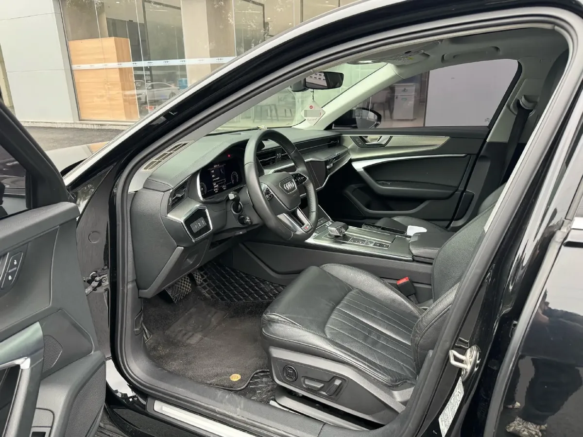 2019 Mercedes-Benz E Class 1.5T 184HP L4 9AT,autocango,china used car exporter,china ev exporter,chinese used car exporter,chinese used ev exporter