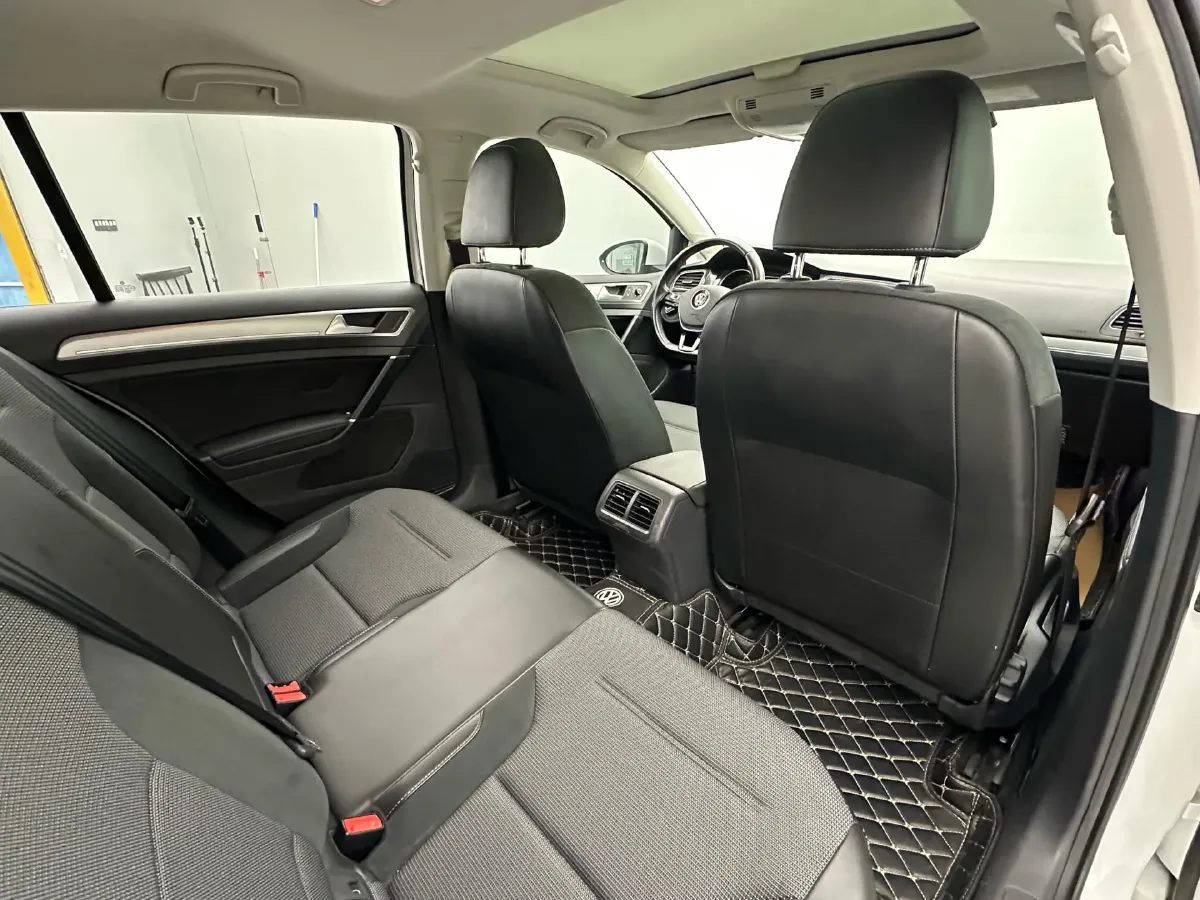 2018 Volkswagen Golf 1.4T 131HP L4 7DCT,autocango,china used car exporter,china ev exporter,chinese used car exporter,chinese used ev exporter