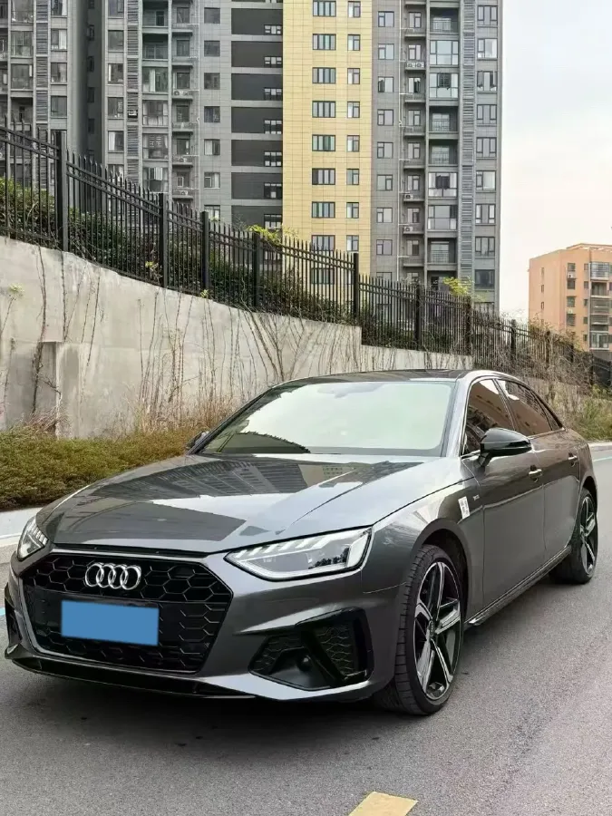 2024 Audi A4L 2.0T 190HP L4 7DCT,autocango,china used car exporter,china ev exporter,chinese used car exporter,chinese used ev exporter