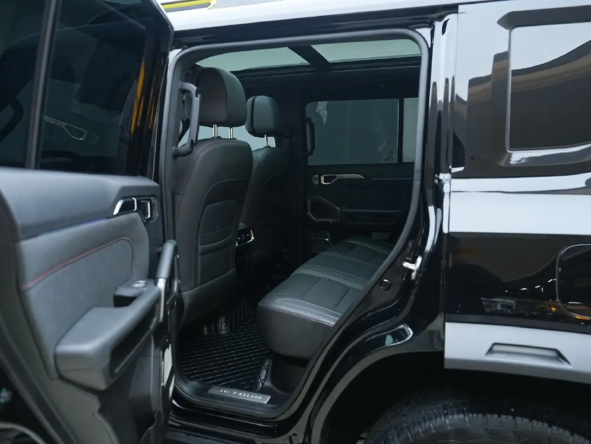 2023 Jetour Traveller 2.0T 254HP L4 7DCT,autocango,china used car exporter,china ev exporter,chinese used car exporter,chinese used ev exporter