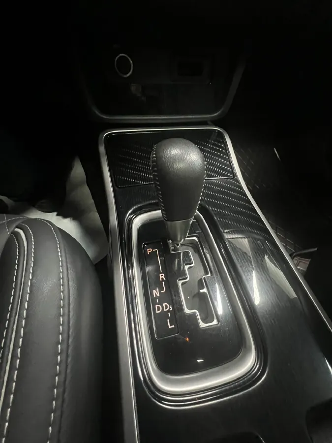 2021 Mitsubishi Outlander 2.0L 166HP L4 CVT,autocango,china used car exporter,china ev exporter,chinese used car exporter,chinese used ev exporter