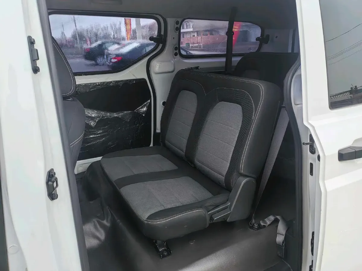 2022 WuLing ZhengChen 2.0L 136HP L4 6MT,autocango,china used car exporter,china ev exporter,chinese used car exporter,chinese used ev exporter