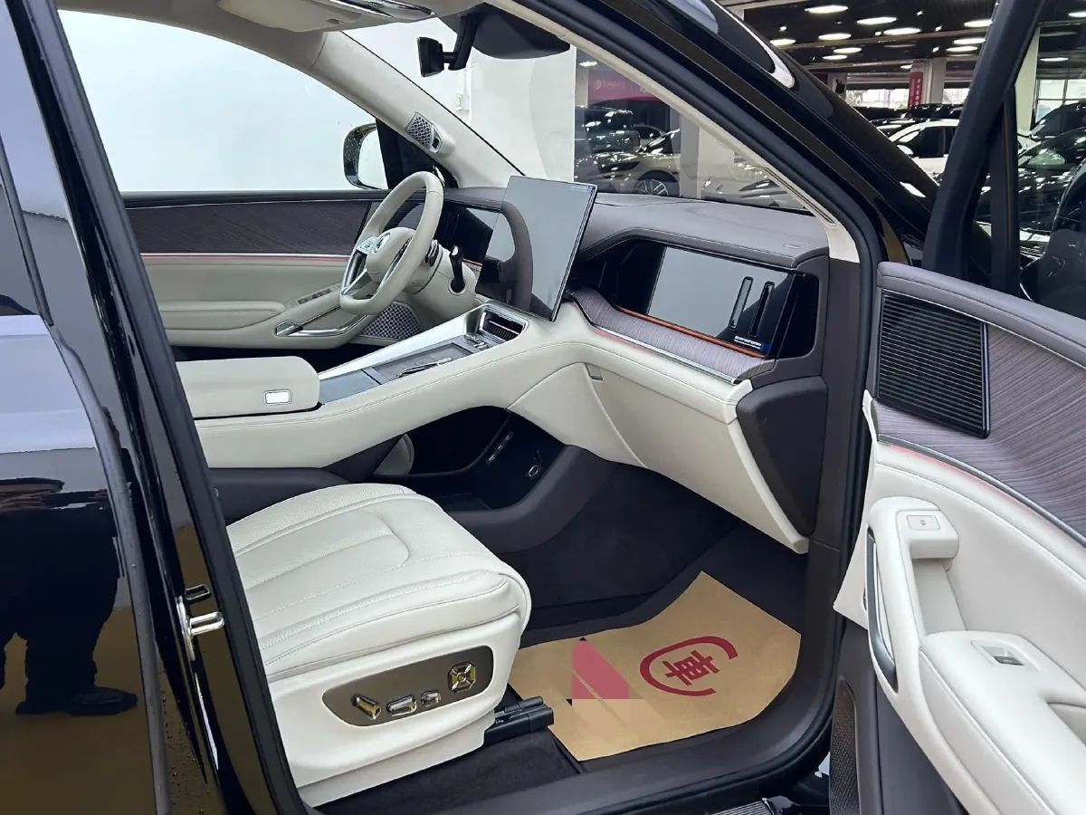 2026 Denza DenzaN9 2.0T 207HP L4 E-CVT PHEV,autocango,china used car exporter,china ev exporter,chinese used car exporter,chinese used ev exporter