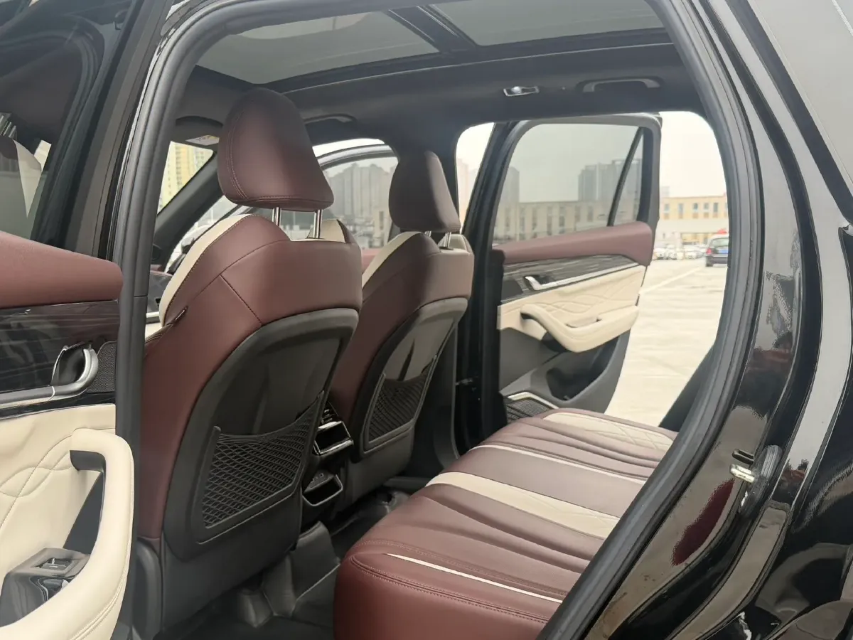 2021 Geely Monjaro 2.0T 218HP L4 7DCT,autocango,china used car exporter,china ev exporter,chinese used car exporter,chinese used ev exporter