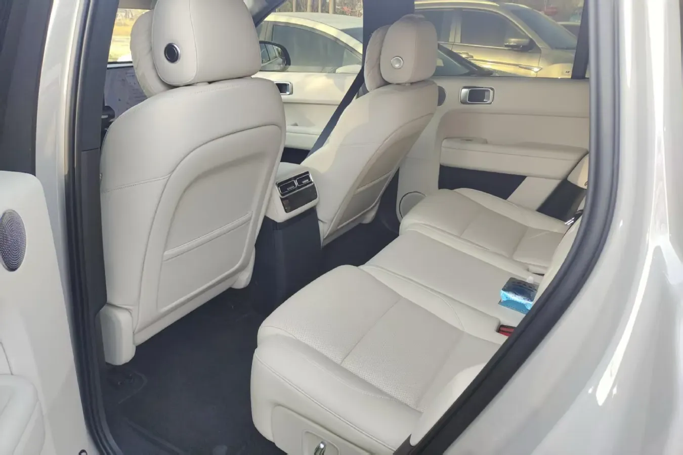 2024 Li L6 Range Extended 154HP L4 REEV 36.8KWH,autocango,china used car exporter,china ev exporter,chinese used car exporter,chinese used ev exporter