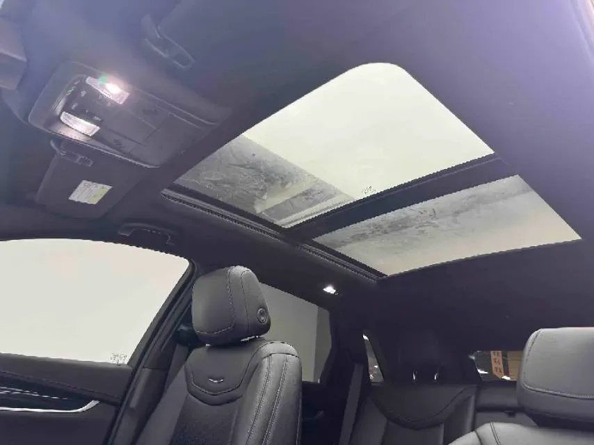 2022 Cadillac XT5 2.0T 237HP L4 9AT,autocango,china used car exporter,china ev exporter,chinese used car exporter,chinese used ev exporter