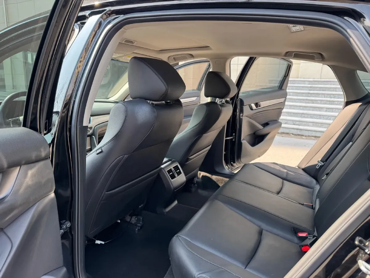 2018 Honda Accord 1.5T 194HP L4 CVT,autocango,china used car exporter,china ev exporter,chinese used car exporter,chinese used ev exporter