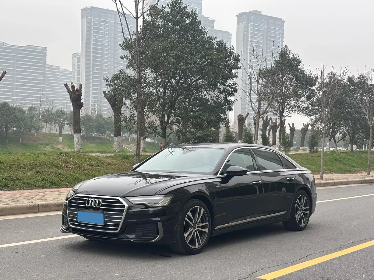 2020 Audi A6L 2.0T 224HP L4 7DCT,autocango,china used car exporter,china ev exporter,chinese used car exporter,chinese used ev exporter