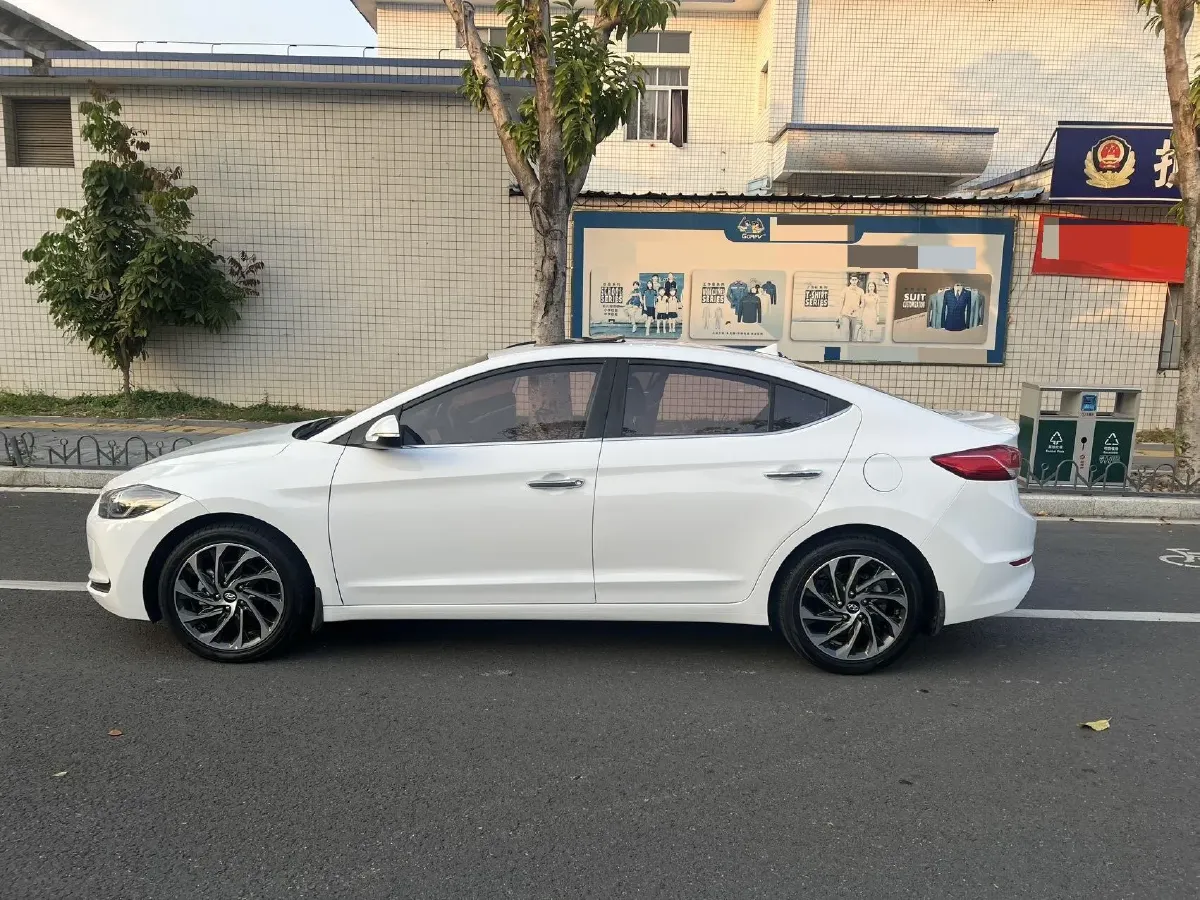 2019 Hyundai Elantra 1.5L 115HP L4 CVT,autocango,china used car exporter,china ev exporter,chinese used car exporter,chinese used ev exporter
