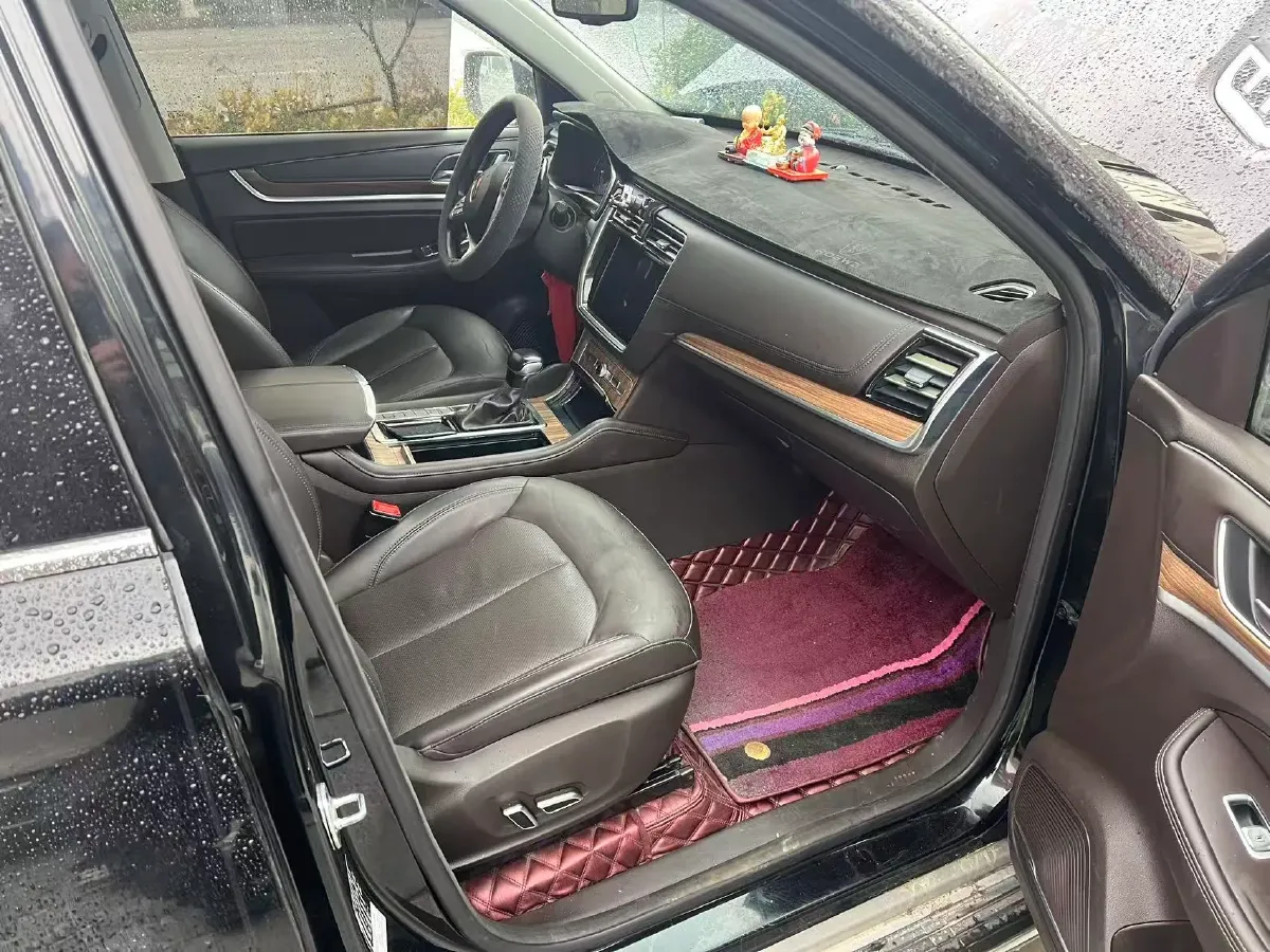 2018 Roewe RX5 2.0T 220HP L4 6DCT,autocango,china used car exporter,china ev exporter,chinese used car exporter,chinese used ev exporter