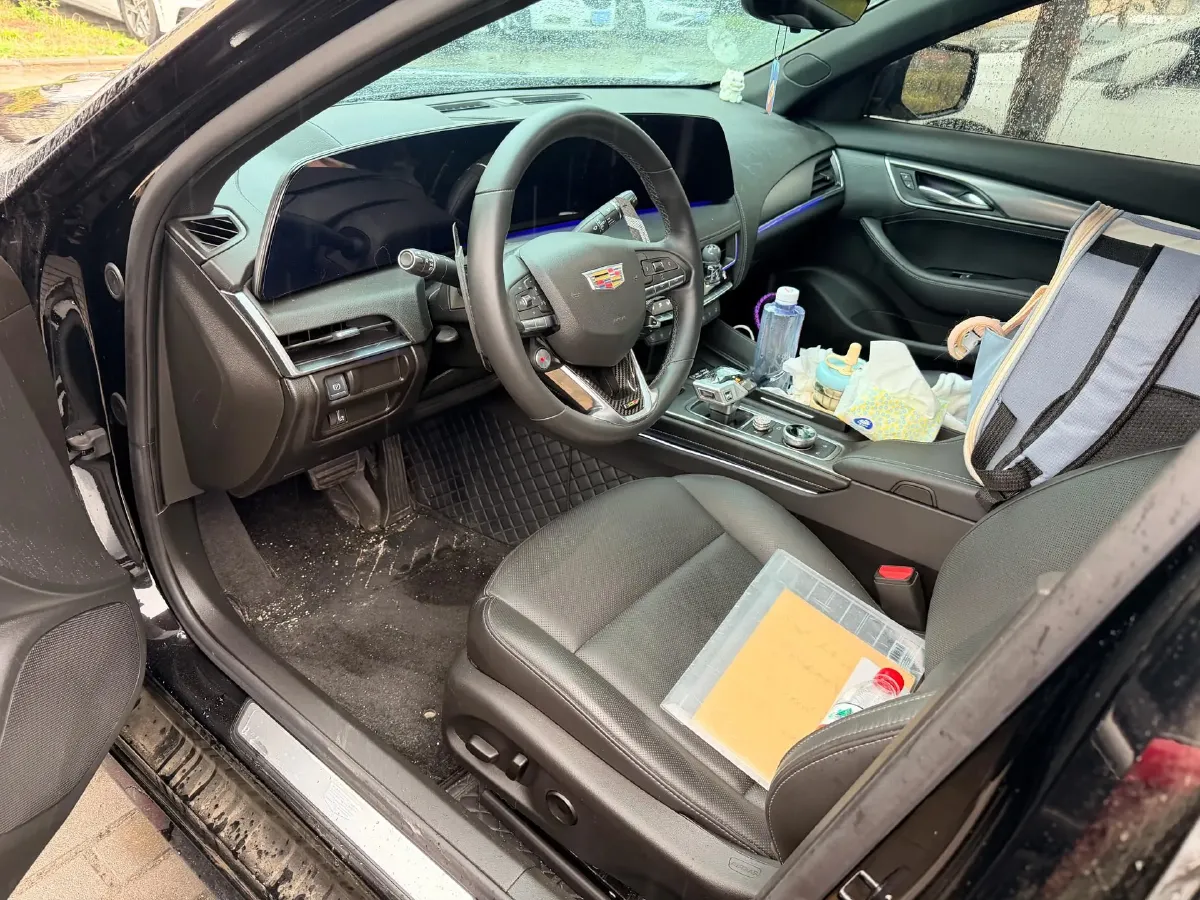 2024 Cadillac CT5 2.0T 237HP L4 10AT,autocango,china used car exporter,china ev exporter,chinese used car exporter,chinese used ev exporter