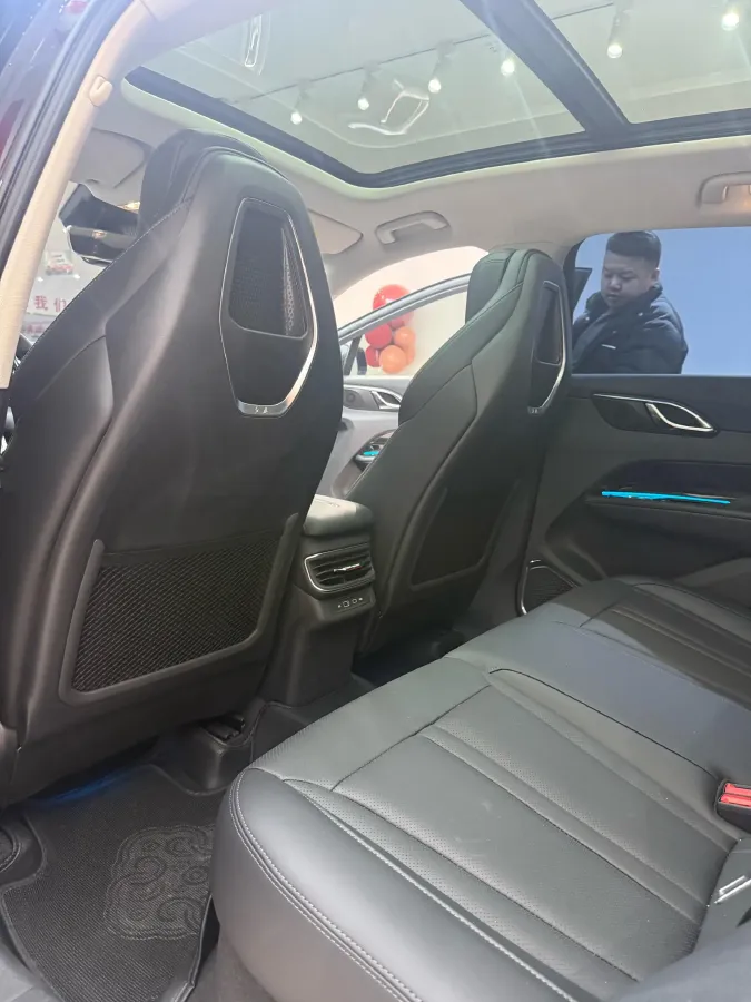 2024 HongQi HS3 1.5T 169HP L4 7DCT,autocango,china used car exporter,china ev exporter,chinese used car exporter,chinese used ev exporter