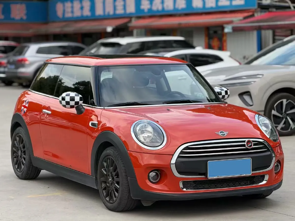 2020 MINI MINI 1.5T 102HP L3 7DCT,autocango,china used car exporter,china ev exporter,chinese used car exporter,chinese used ev exporter