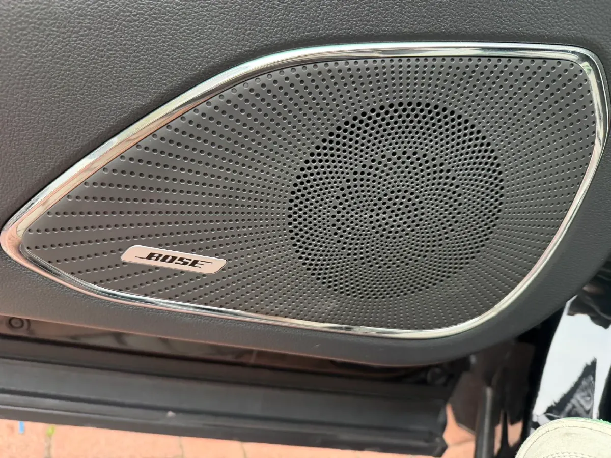 2022 HongQi HS5 2.0T 224HP L4 6AT,autocango,china used car exporter,china ev exporter,chinese used car exporter,chinese used ev exporter