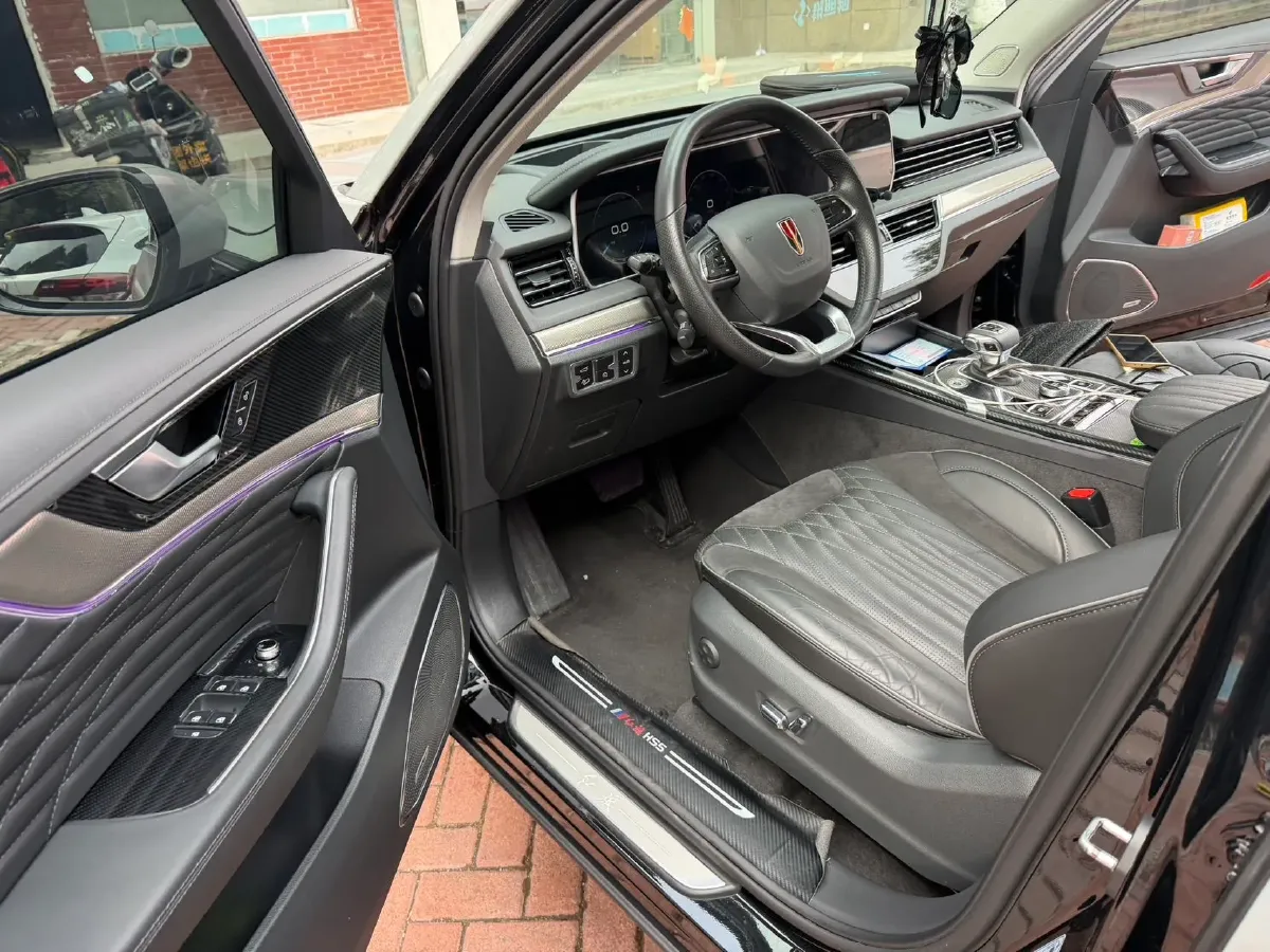 2022 HongQi HS5 2.0T 224HP L4 6AT,autocango,china used car exporter,china ev exporter,chinese used car exporter,chinese used ev exporter