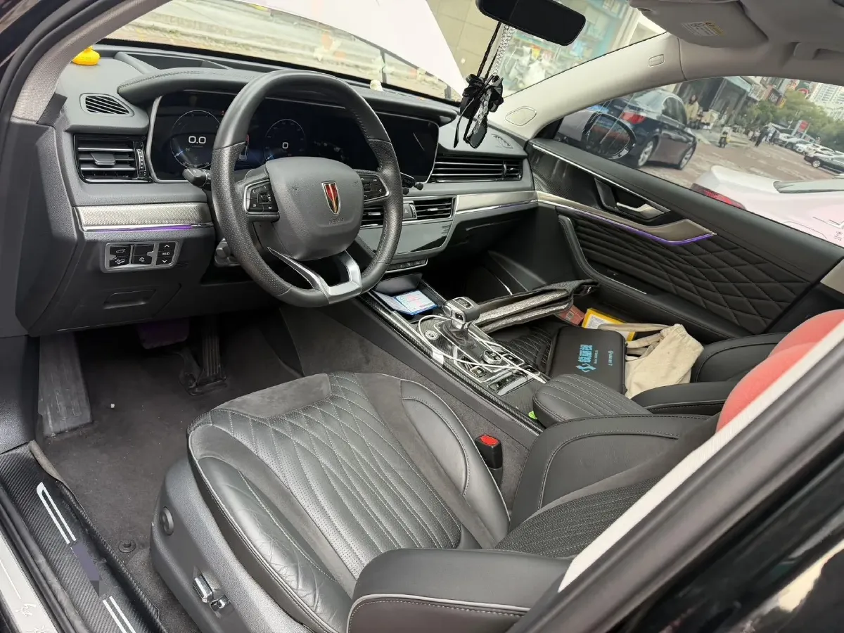 2022 HongQi HS5 2.0T 224HP L4 6AT,autocango,china used car exporter,china ev exporter,chinese used car exporter,chinese used ev exporter