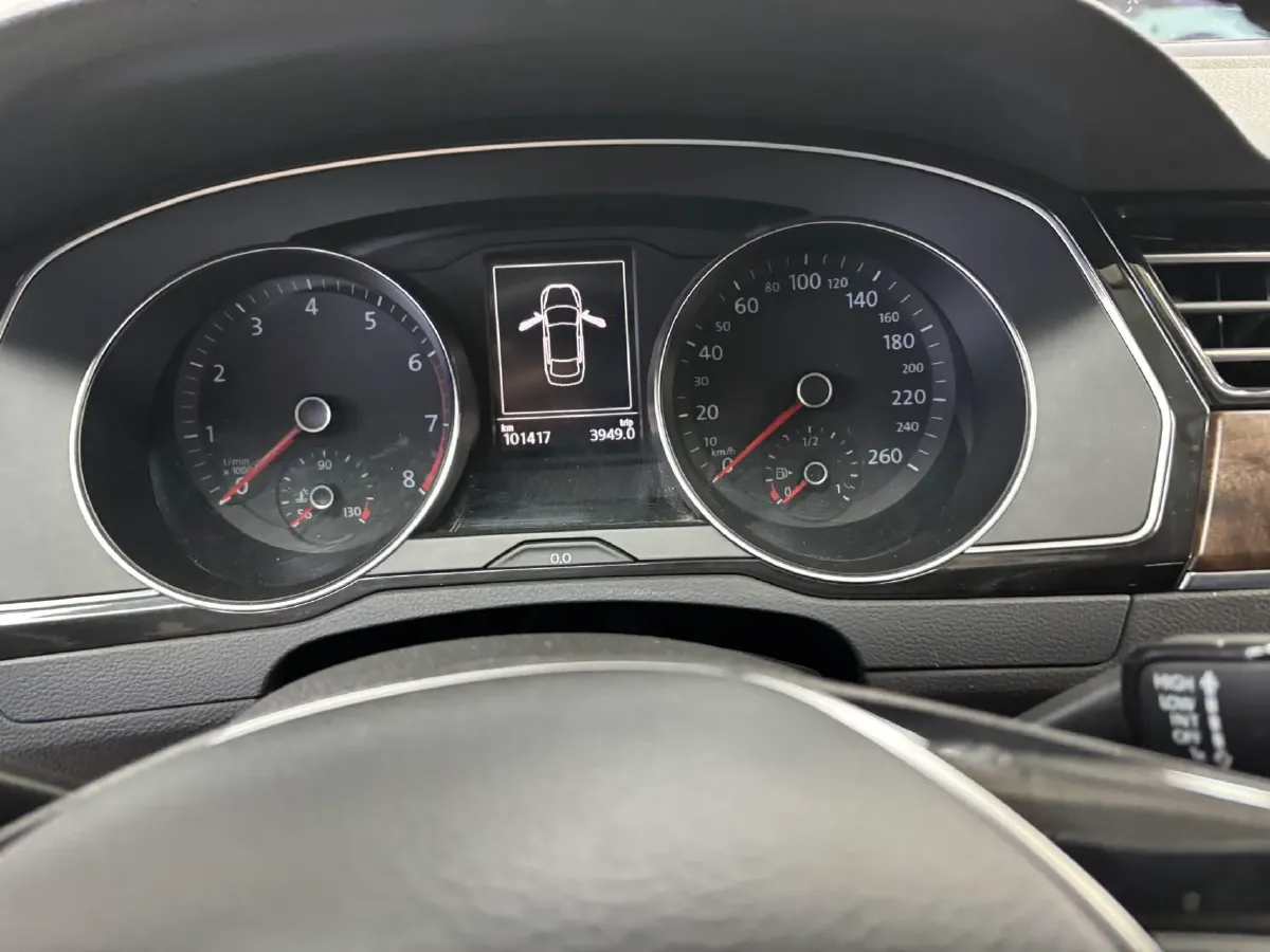 2019 Volkswagen Magotan 2.0T 186HP L4 7DCT,autocango,china used car exporter,china ev exporter,chinese used car exporter,chinese used ev exporter