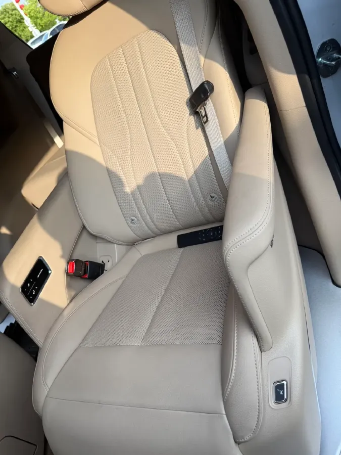 2025 Buick GL8 1.5T 180HP L4 2DHT PHEV,autocango,china used car exporter,china ev exporter,chinese used car exporter,chinese used ev exporter