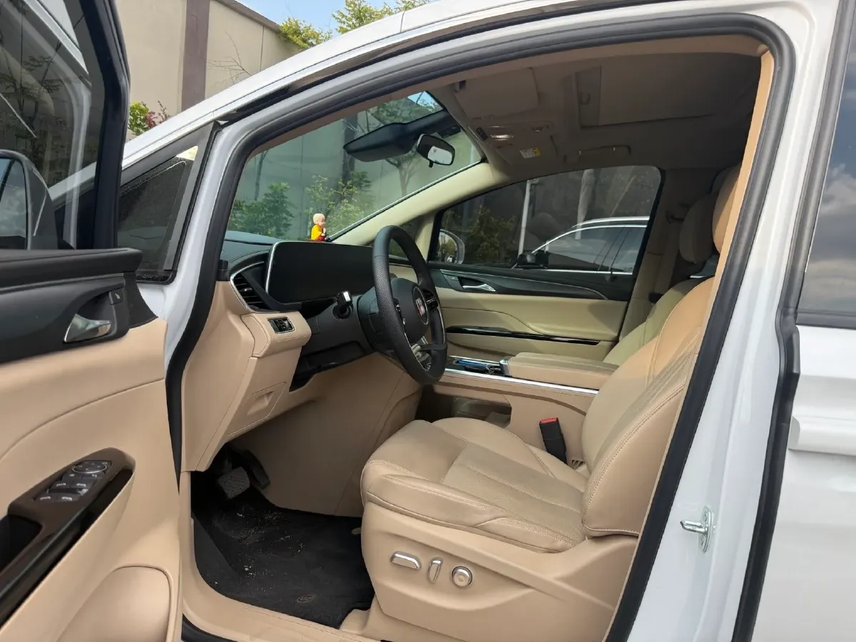 2025 Buick GL8 1.5T 180HP L4 2DHT PHEV,autocango,china used car exporter,china ev exporter,chinese used car exporter,chinese used ev exporter