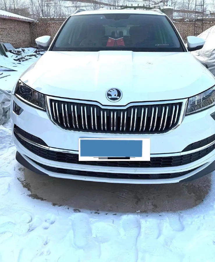 2025 Skoda Karoq 1.4T 150HP L4 7DCT,autocango,china used car exporter,china ev exporter,chinese used car exporter,chinese used ev exporter