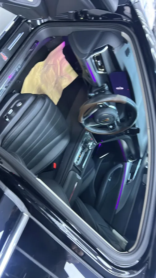 2024 HongQi H5 2.0T 224HP L4 8AT,autocango,china used car exporter,china ev exporter,chinese used car exporter,chinese used ev exporter