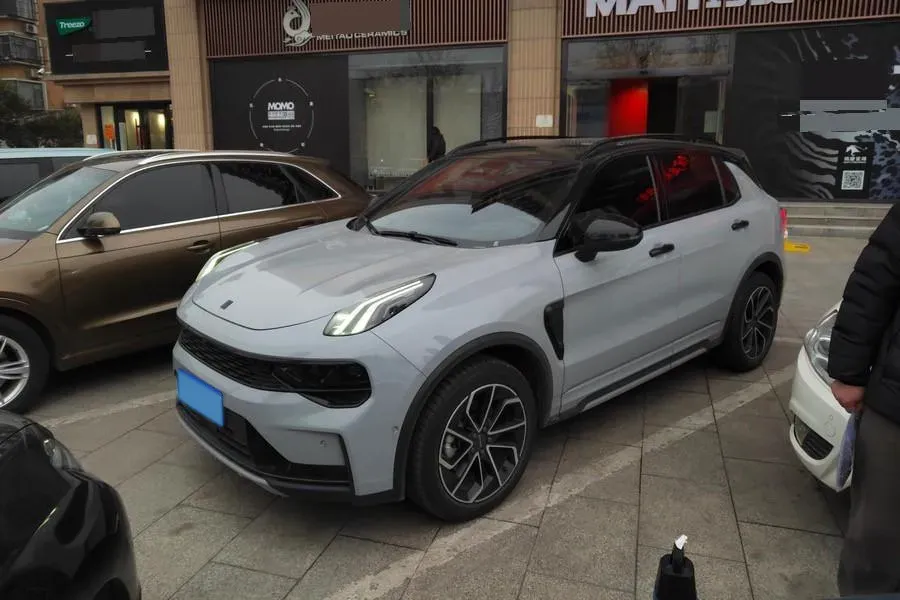 2022 Isuzu Mu-X 2.0T 220HP L4 8AT,autocango,china used car exporter,china ev exporter,chinese used car exporter,chinese used ev exporter