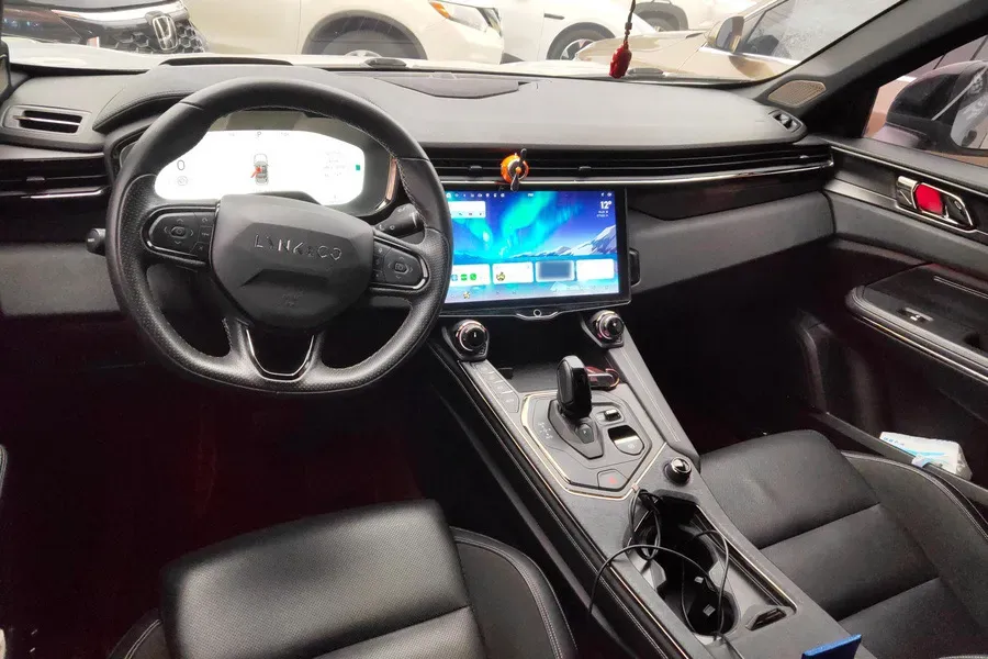 2022 Isuzu Mu-X 2.0T 220HP L4 8AT,autocango,china used car exporter,china ev exporter,chinese used car exporter,chinese used ev exporter