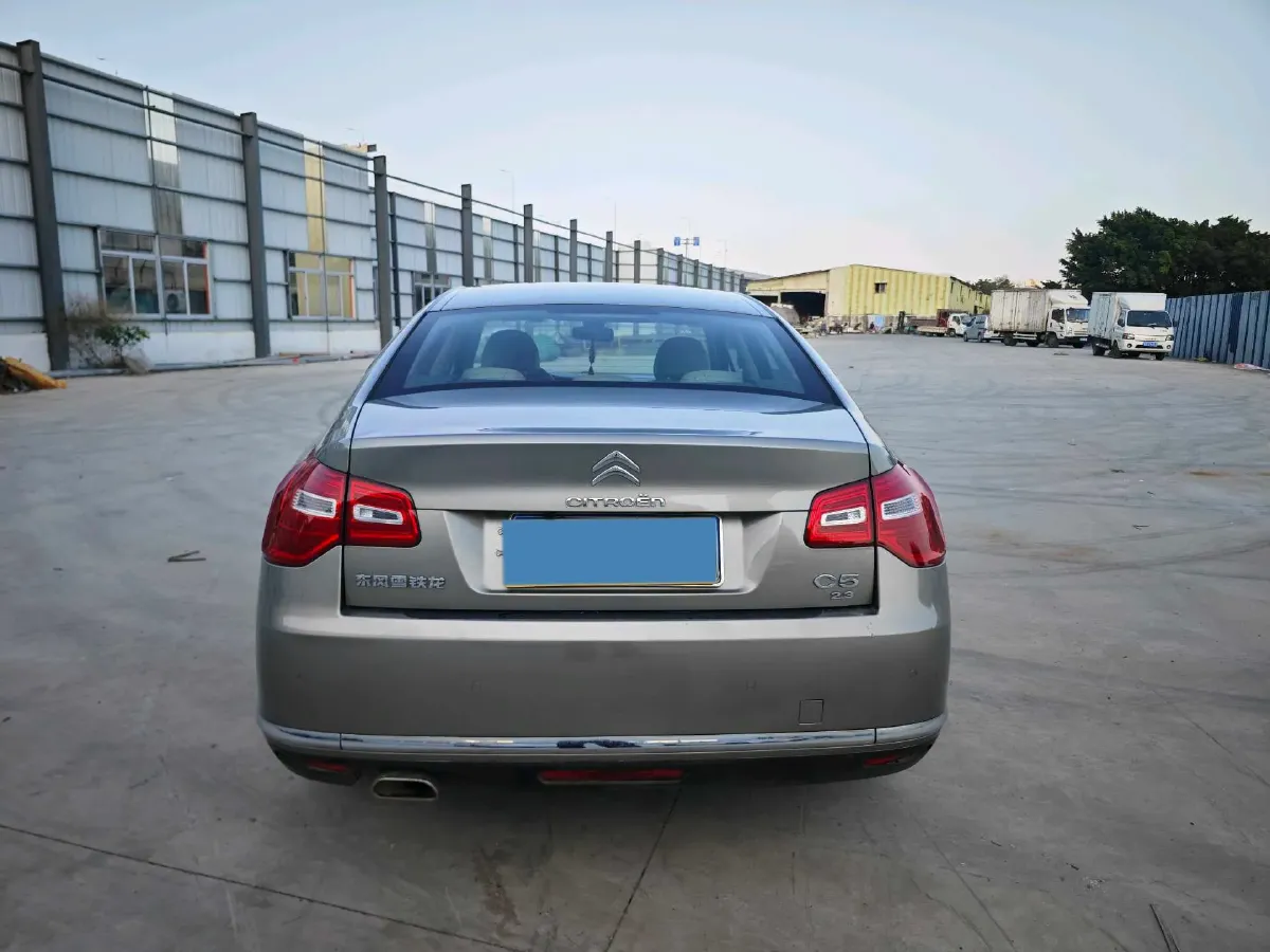 2014 Citroen C5 2.3L 171HP L4 6AT,autocango,china used car exporter,china ev exporter,chinese used car exporter,chinese used ev exporter