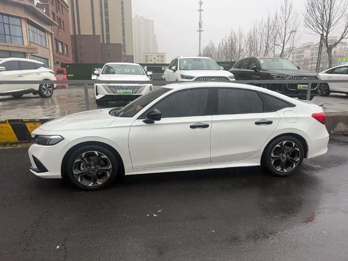 2022 Honda Civic 1.5T 182HP L4 CVT,autocango,china used car exporter,china ev exporter,chinese used car exporter,chinese used ev exporter