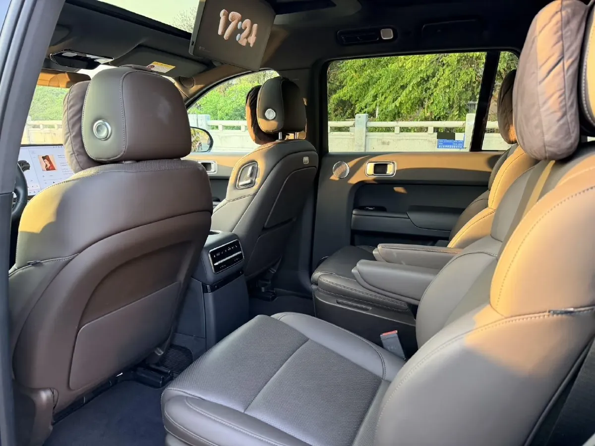 2022 Li L9 Range Extended 154HP REEV 42.6KWH,autocango,china used car exporter,china ev exporter,chinese used car exporter,chinese used ev exporter