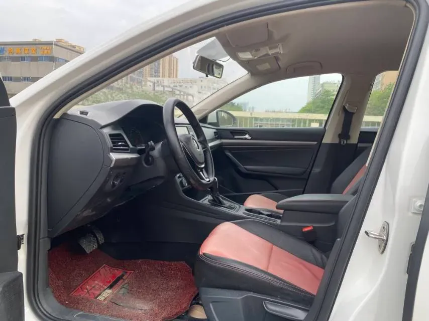 2019 Volkswagen T-Cross 1.5L 113HP L4 6AT,autocango,china used car exporter,china ev exporter,chinese used car exporter,chinese used ev exporter