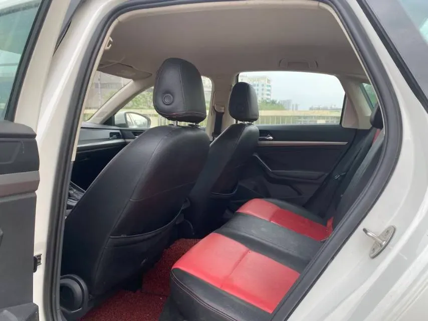 2019 Volkswagen T-Cross 1.5L 113HP L4 6AT,autocango,china used car exporter,china ev exporter,chinese used car exporter,chinese used ev exporter