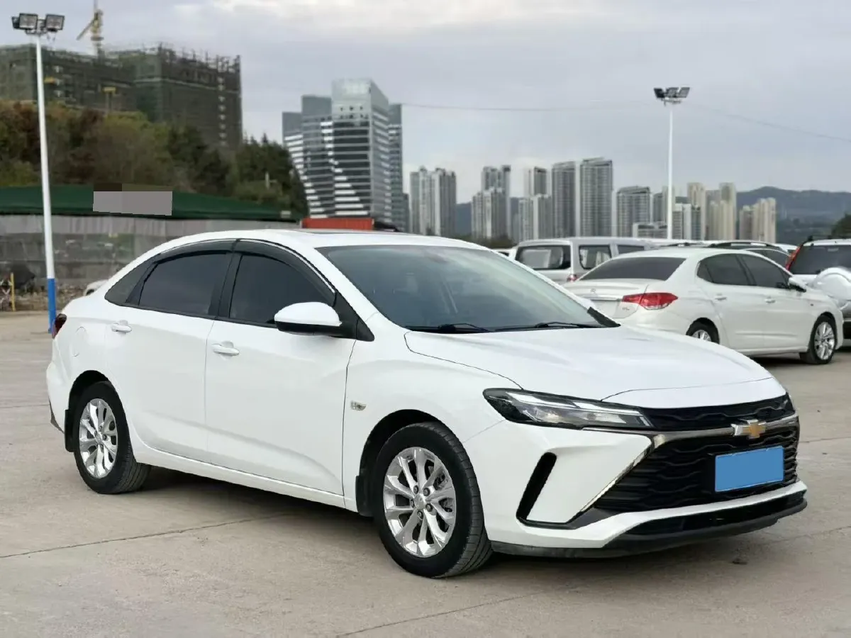 2023 Chevrolet Monza 1.5L 113HP L4 6DCT,autocango,china used car exporter,china ev exporter,chinese used car exporter,chinese used ev exporter