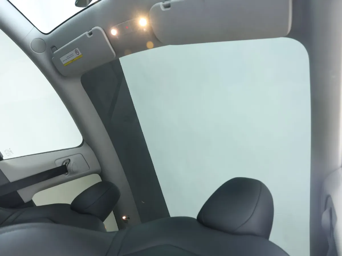 2024 Iveco OuSheng BEV 77.28KWH,autocango,china used car exporter,china ev exporter,chinese used car exporter,chinese used ev exporter