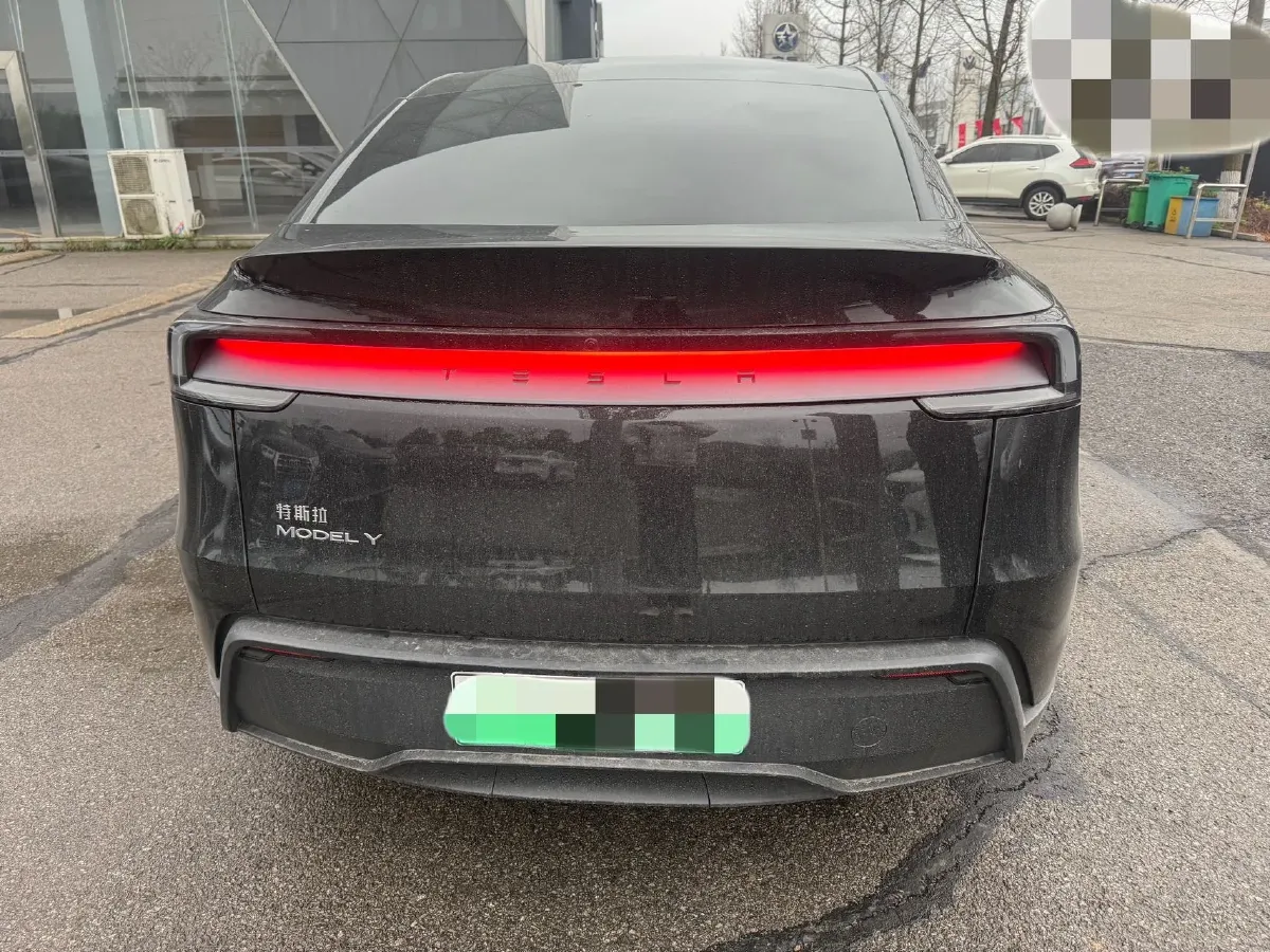 2025 Tesla Model Y BEV 62.5KWH,autocango,china used car exporter,china ev exporter,chinese used car exporter,chinese used ev exporter