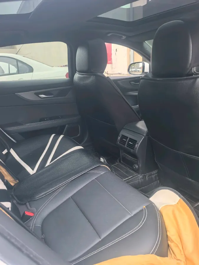 2020 Jaguar XEL 2.0T 200HP L4 8AT,autocango,china used car exporter,china ev exporter,chinese used car exporter,chinese used ev exporter