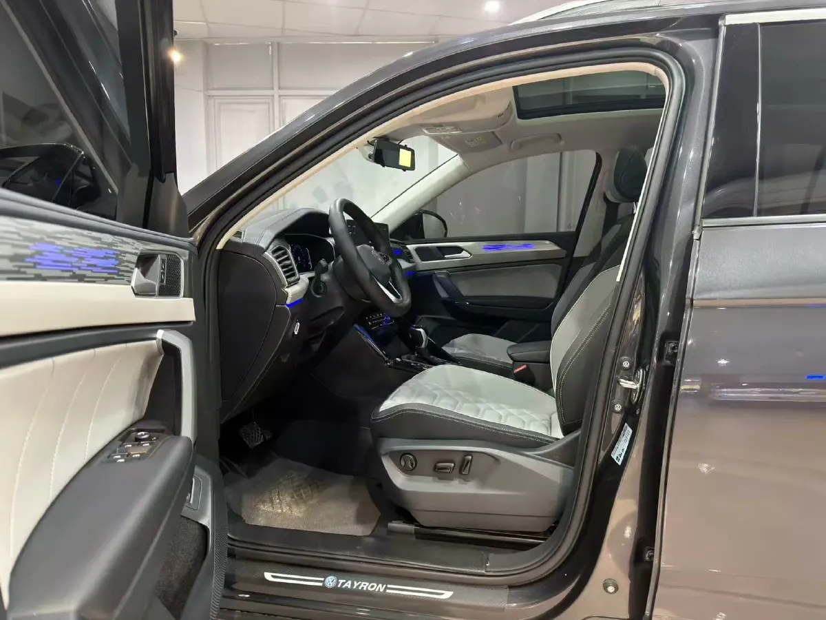 2023 Volkswagen Tayron 2.0T 220HP L4 7DCT,autocango,china used car exporter,china ev exporter,chinese used car exporter,chinese used ev exporter